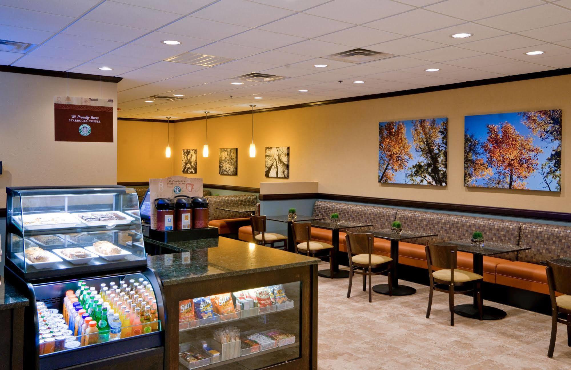 Wyndham Garden Oklahoma City Resort & Conference Hotel Near Airport, Fairgrounds Paycom & I40 Ristorante foto