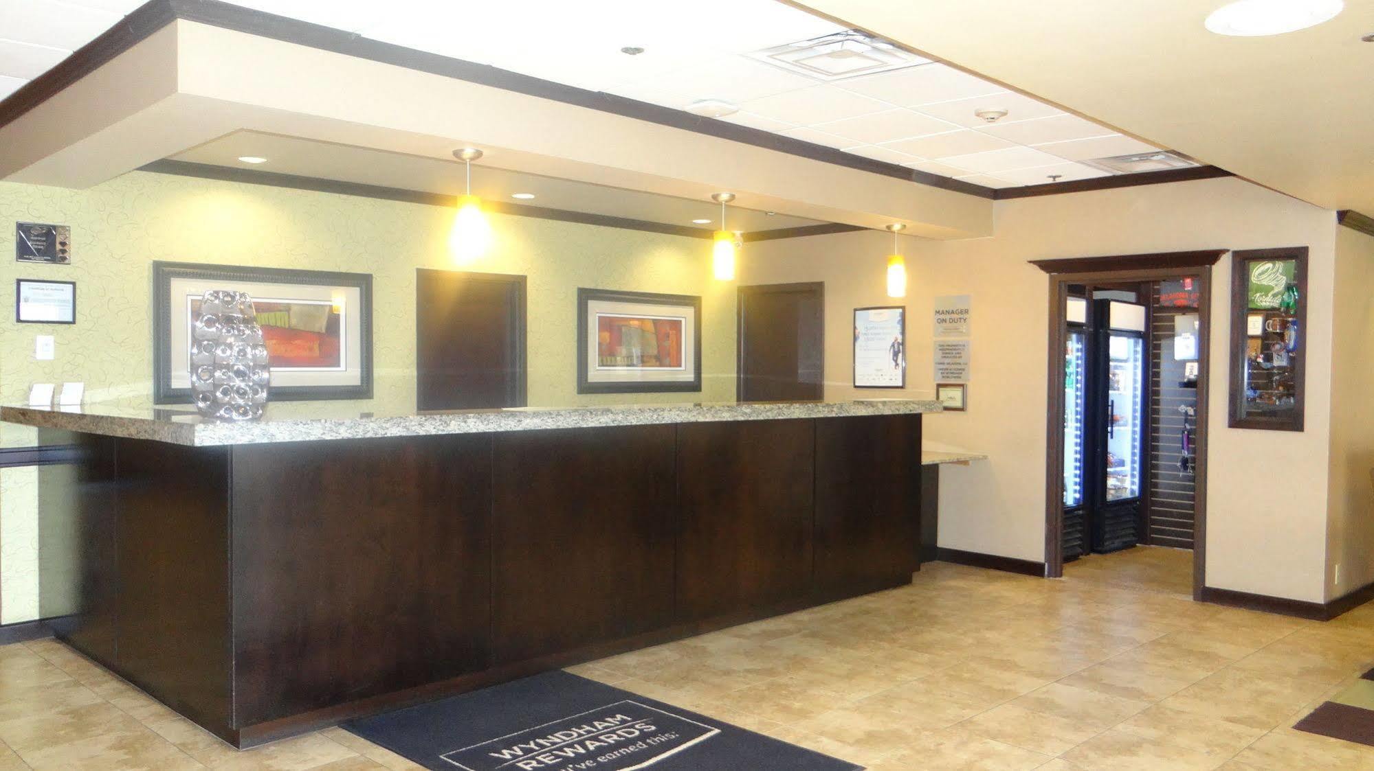 Wyndham Garden Oklahoma City Resort & Conference Hotel Near Airport, Fairgrounds Paycom & I40 Esterno foto