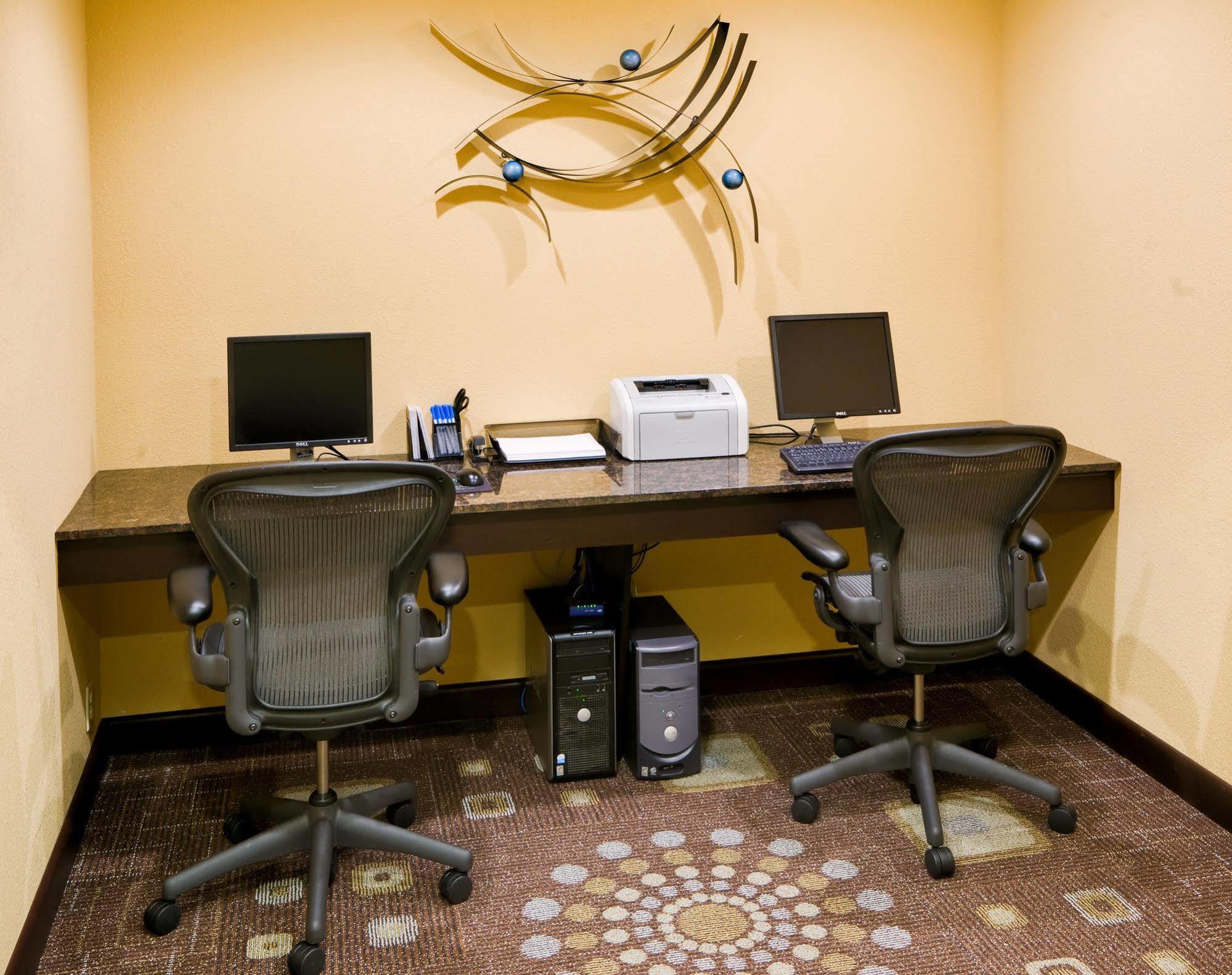 Wyndham Garden Oklahoma City Resort & Conference Hotel Near Airport, Fairgrounds Paycom & I40 Esterno foto