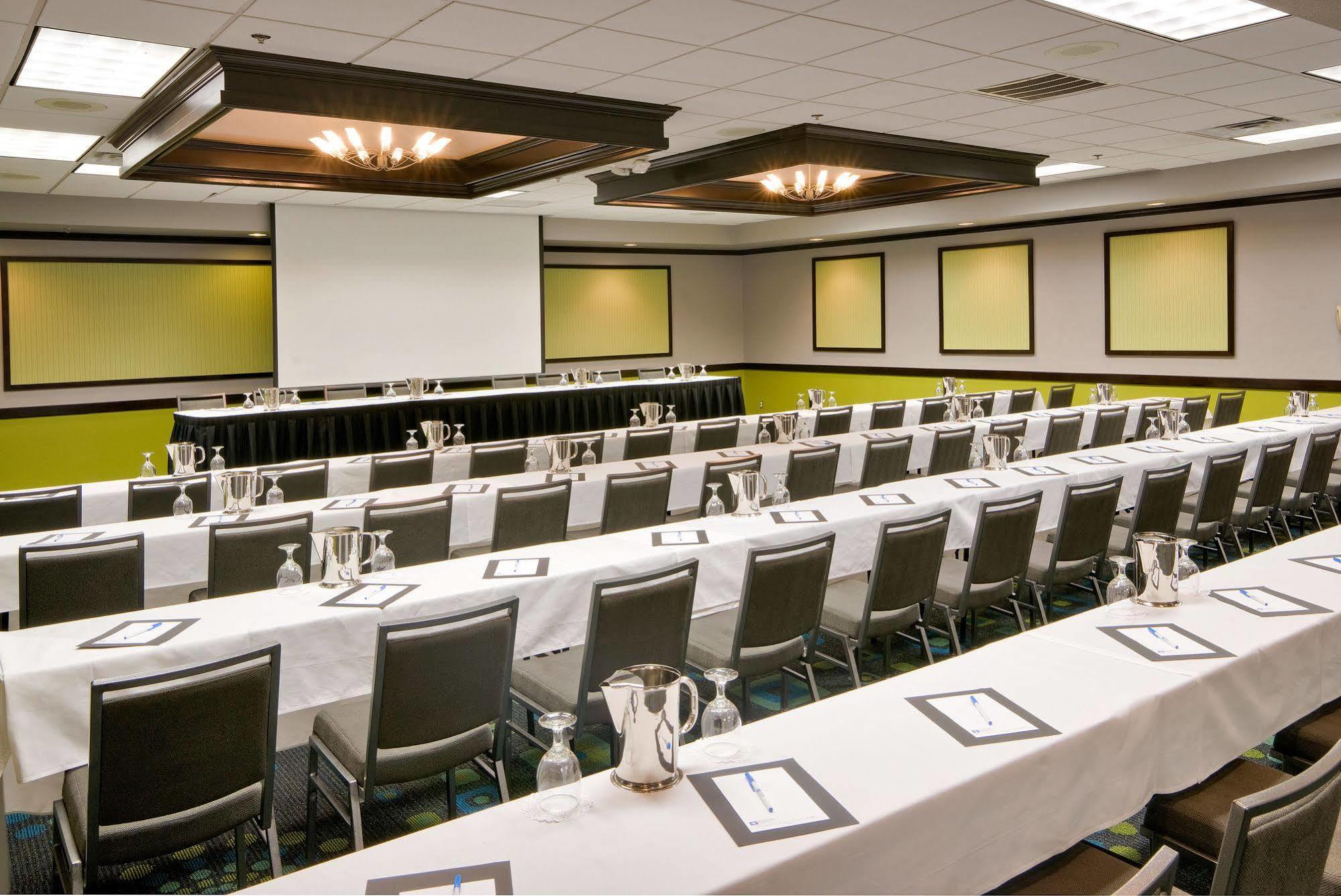 Wyndham Garden Oklahoma City Resort & Conference Hotel Near Airport, Fairgrounds Paycom & I40 Esterno foto